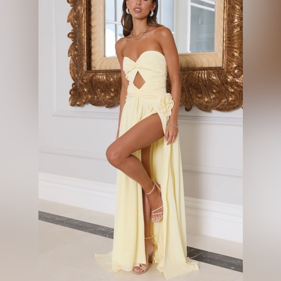 Yellow gown with flower appliqué wedding guest dress - Picture 5 of 6